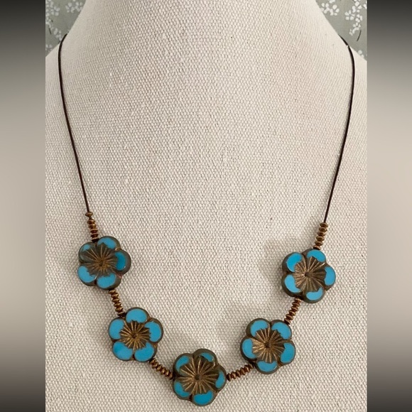 Sundance Catalog Flower Fields Necklace - Picture 2 of 3